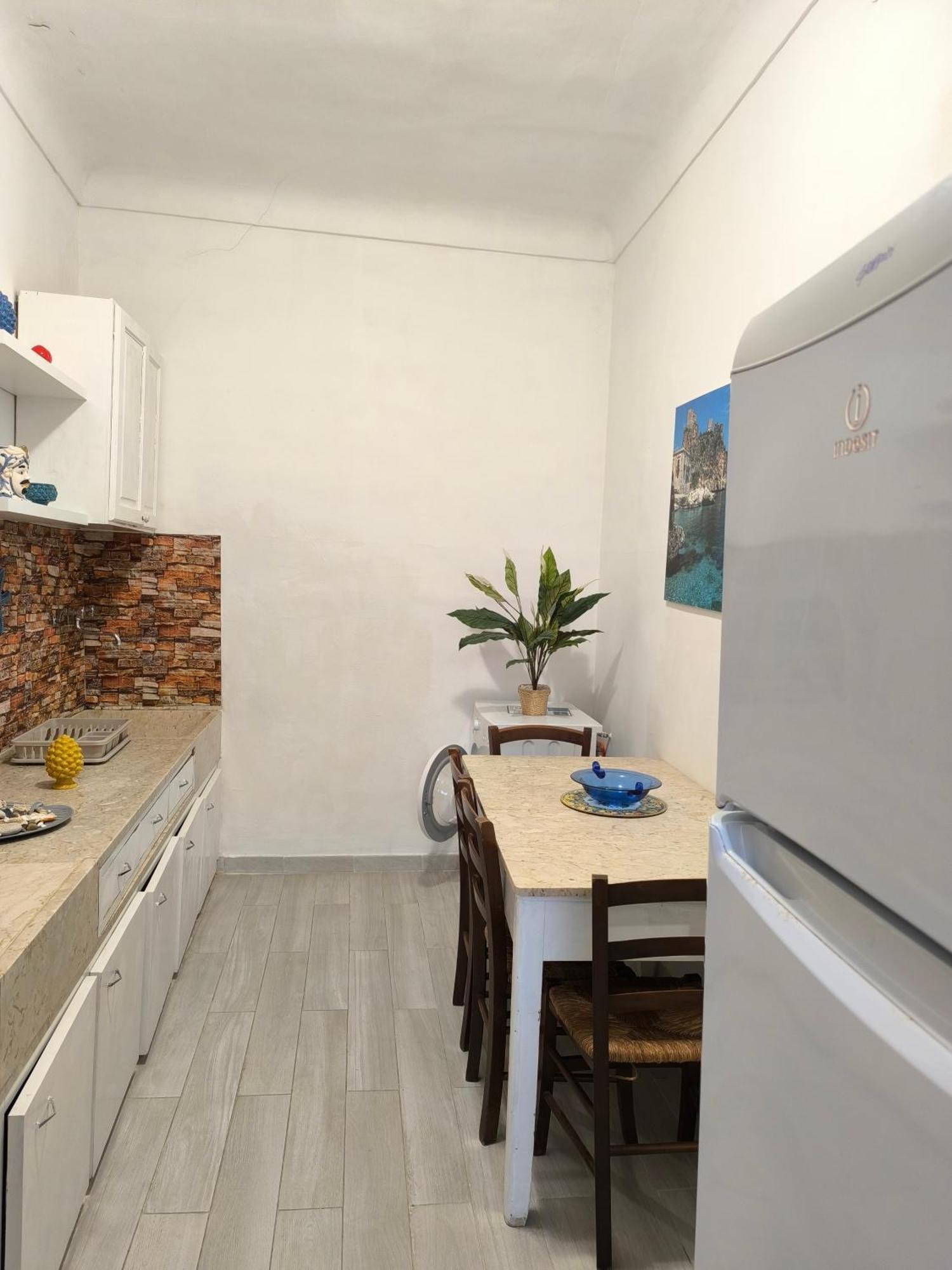 トラーパニCasa Di Nickアパートメント エクステリア 写真