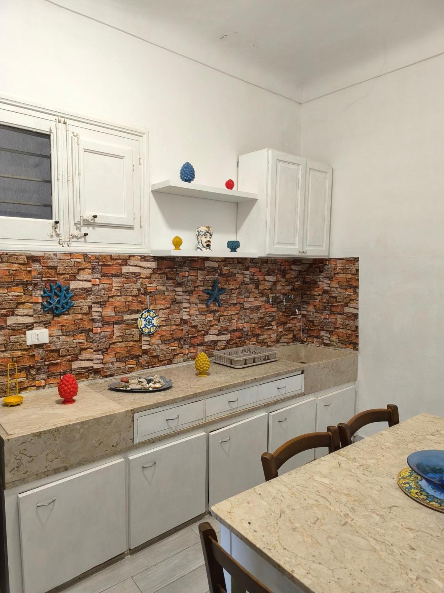 トラーパニCasa Di Nickアパートメント エクステリア 写真